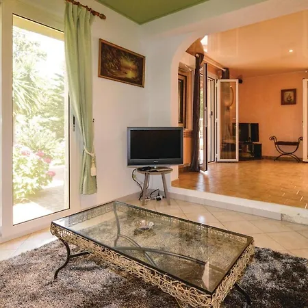 Holiday home In Borgo