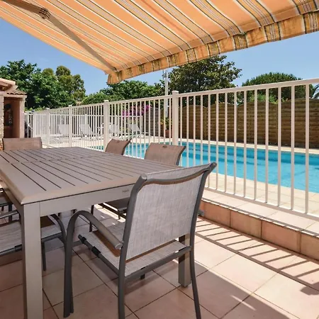 Awesome In Prázdninový dům *