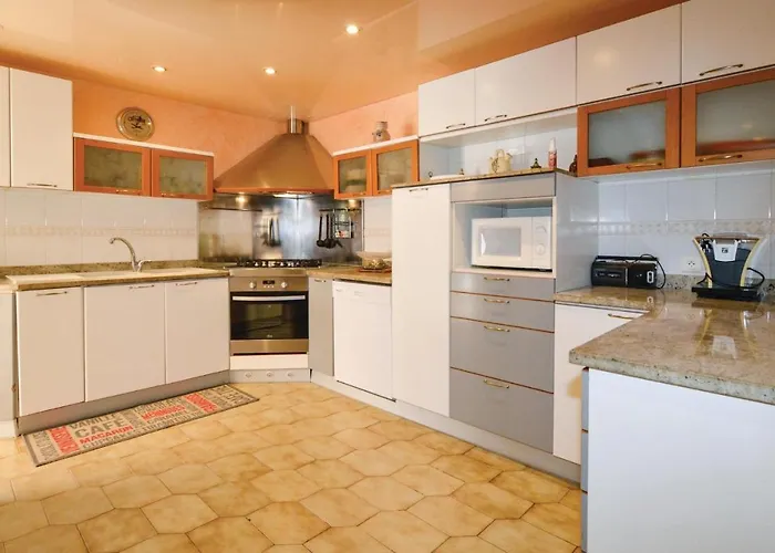 Awesome In Borgo (Corsica)