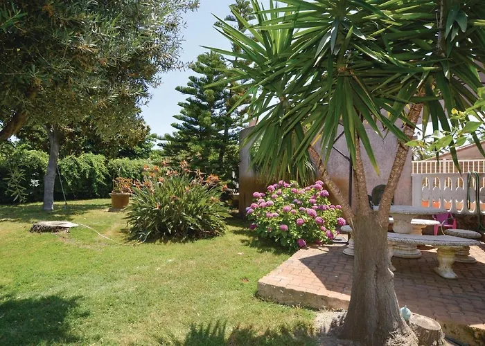 Holiday home Awesome In